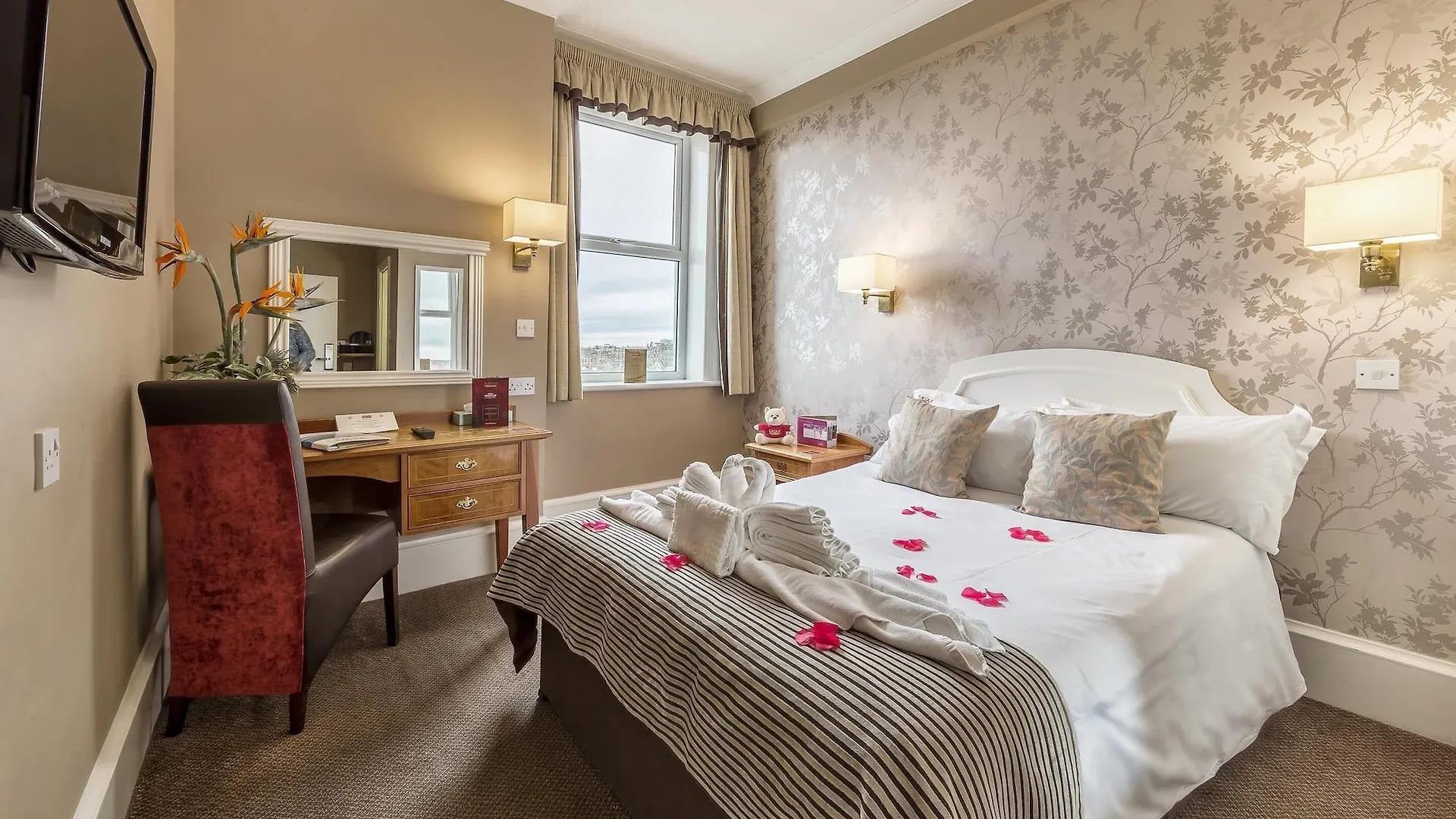 Muthu Westcliff Hotel Southend-on-Sea 3*,