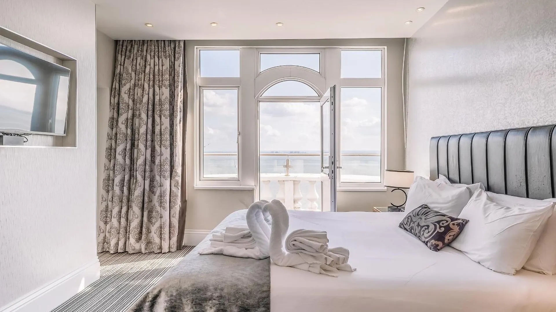 Muthu Westcliff Hotel Southend-on-Sea 3*,